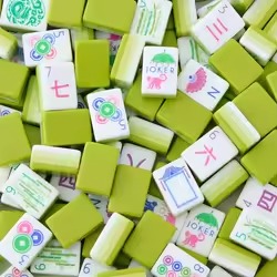 Lime Green Mahjong Set
