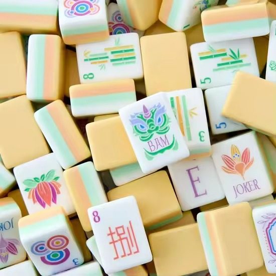 Pastel Yellow Mahjong Set