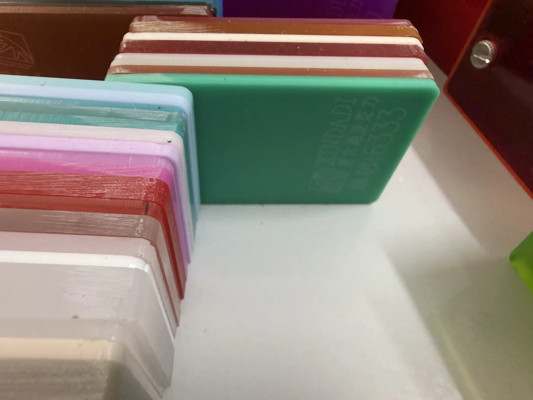Side profiles of multilayer acrylic Mahjong tiles