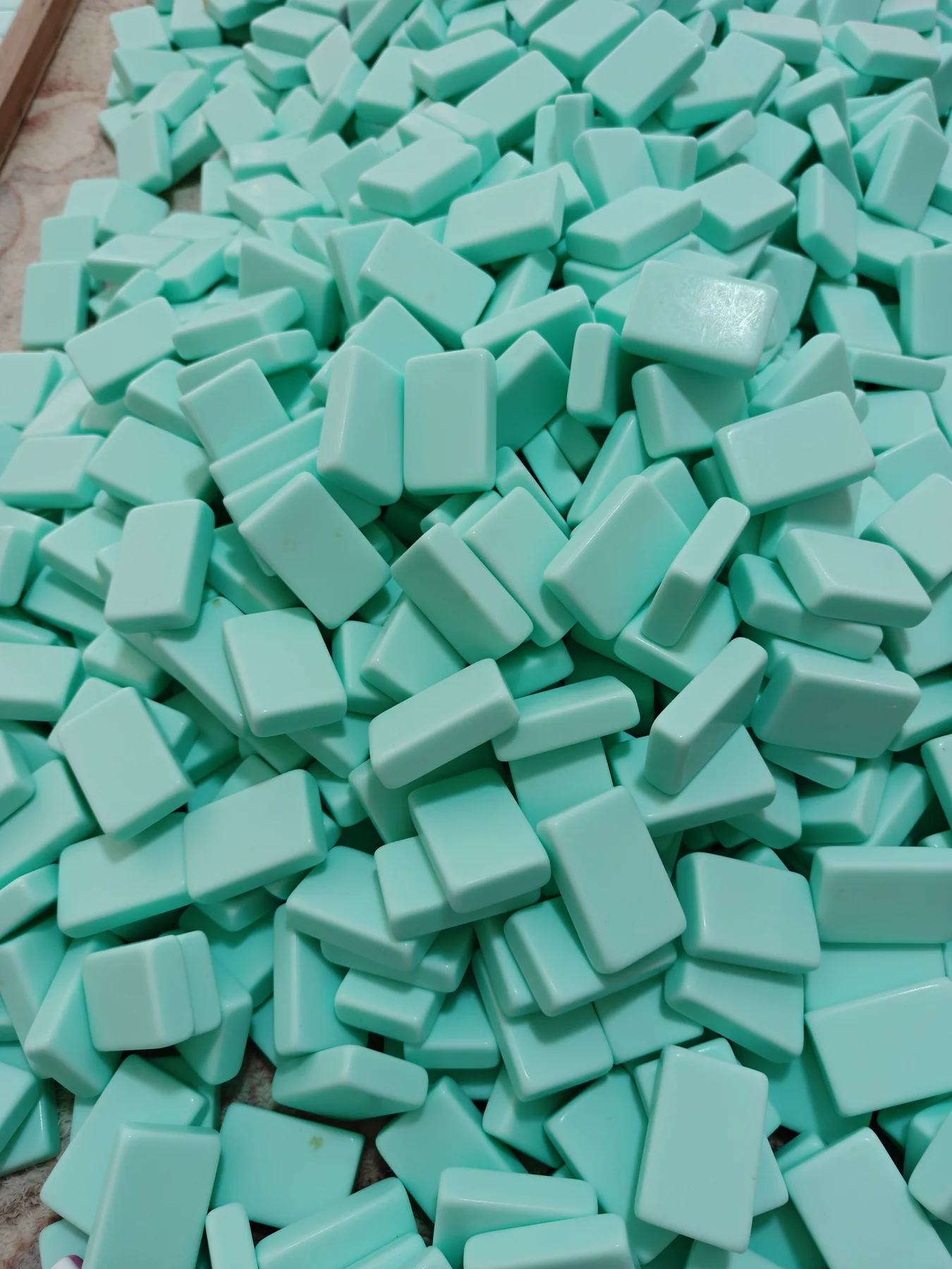 Single-layer mint Mahjong tile material sample