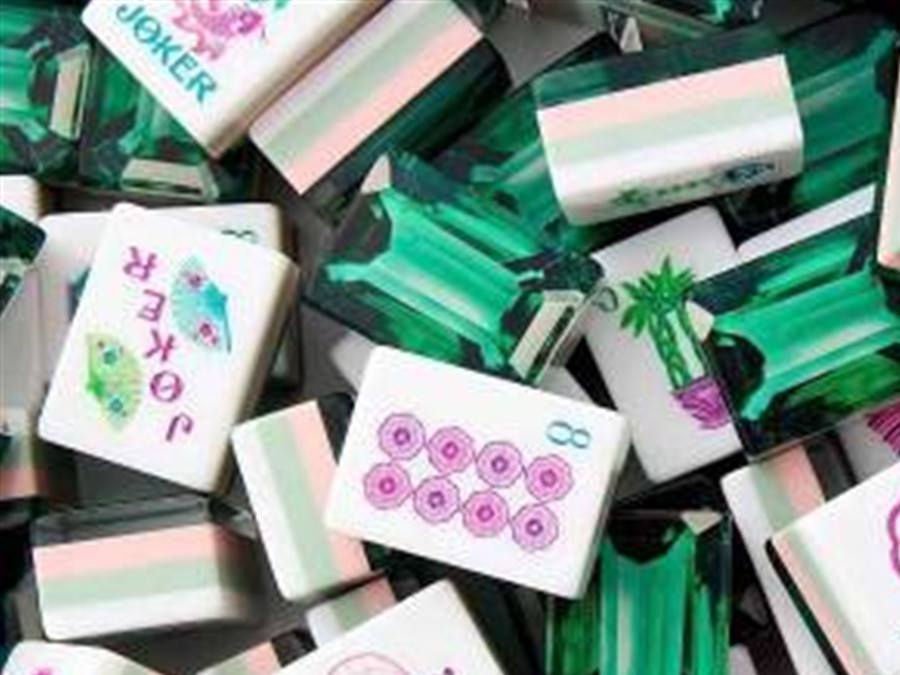 Emerald Mahjong Set detail view 1